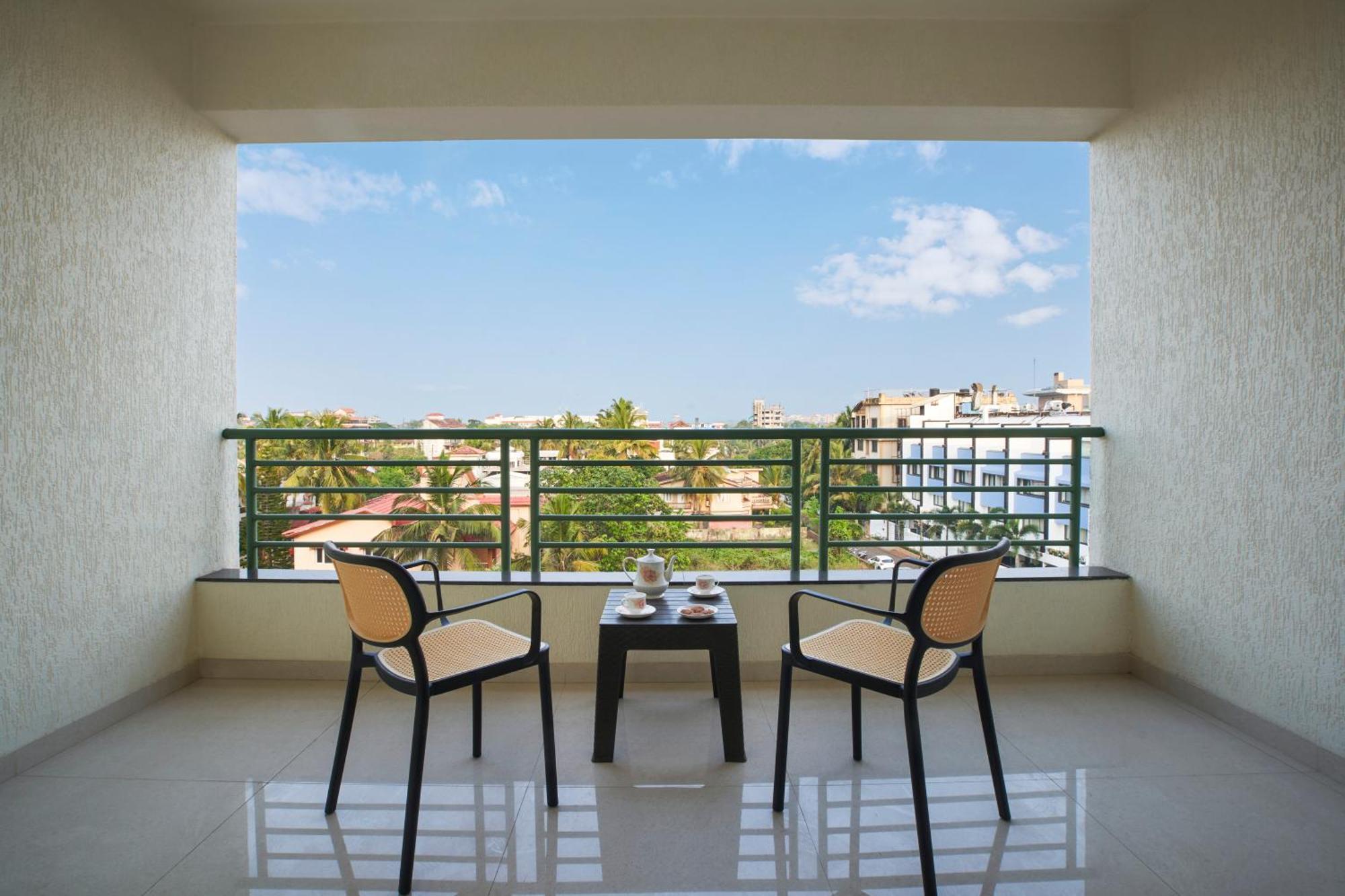 Grandeur Stays Panaji Esterno foto